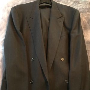 Men’s Giorgio Armani wool suit